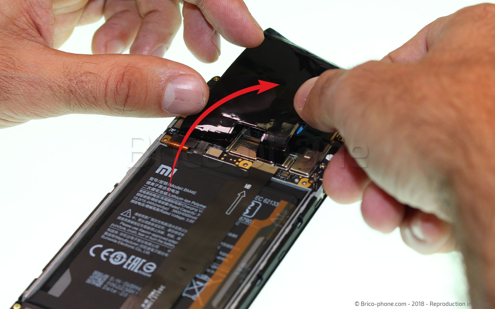 Changement d'écran (vitre+LCD) sur Pocophone F1 photo 2