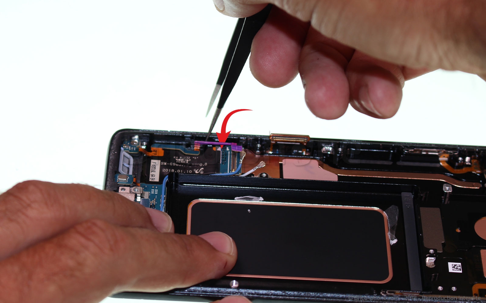 Changement d'écran (vitre+Amoled) sur Galaxy S9 Plus photo 3