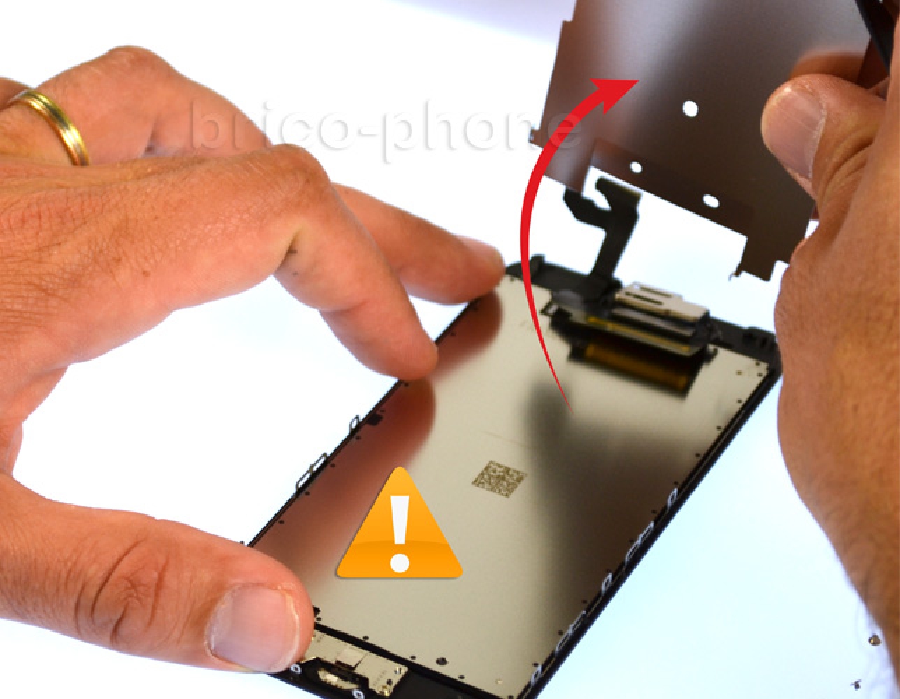 Changement de nappe bouton Home sur iPhone 6S photo 3