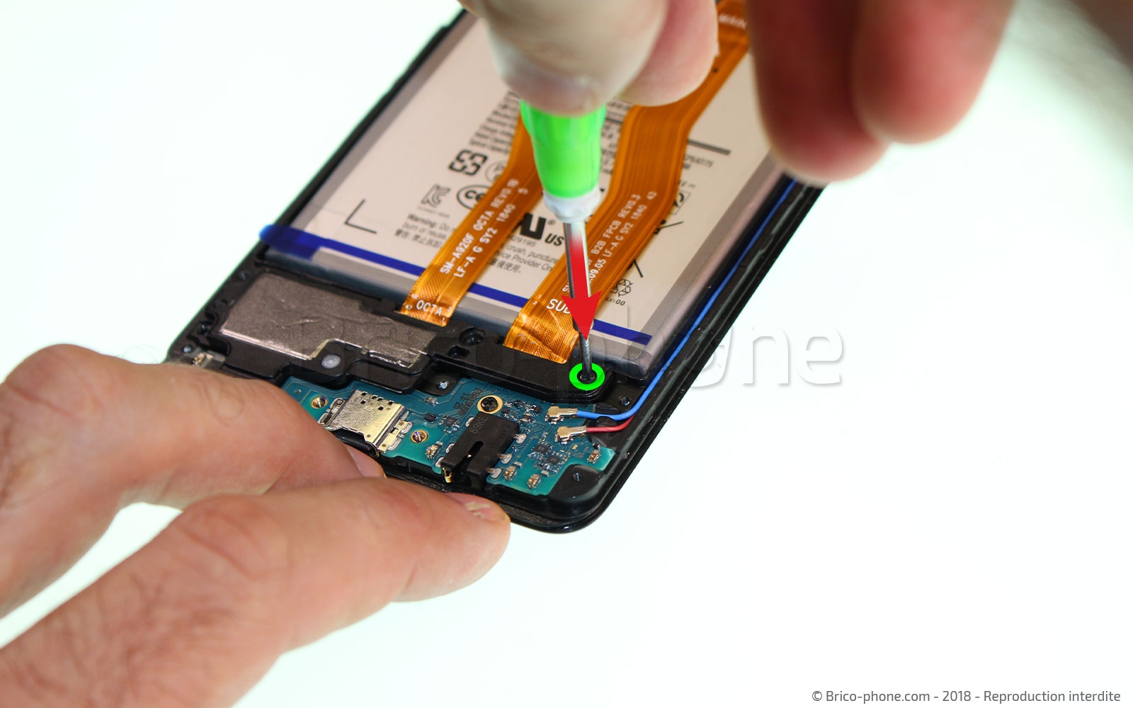 Changement de haut parleur externe sur Galaxy A9 2018 photo 2