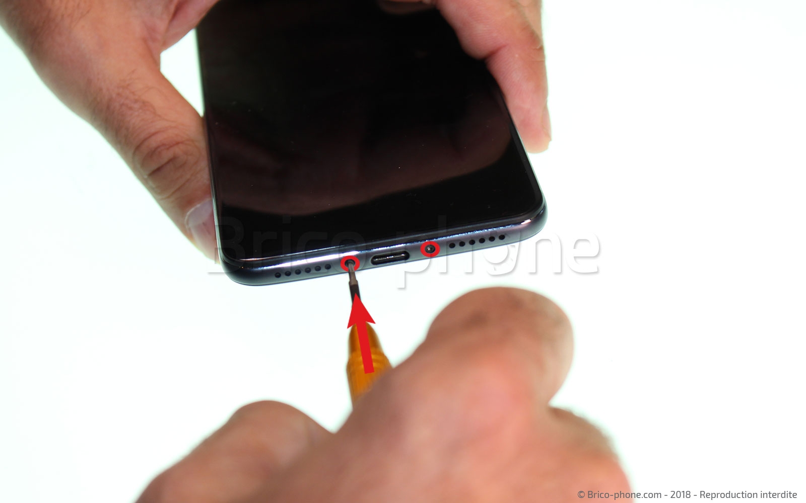 Guide de démontage sur Pocophone F1 photo 1