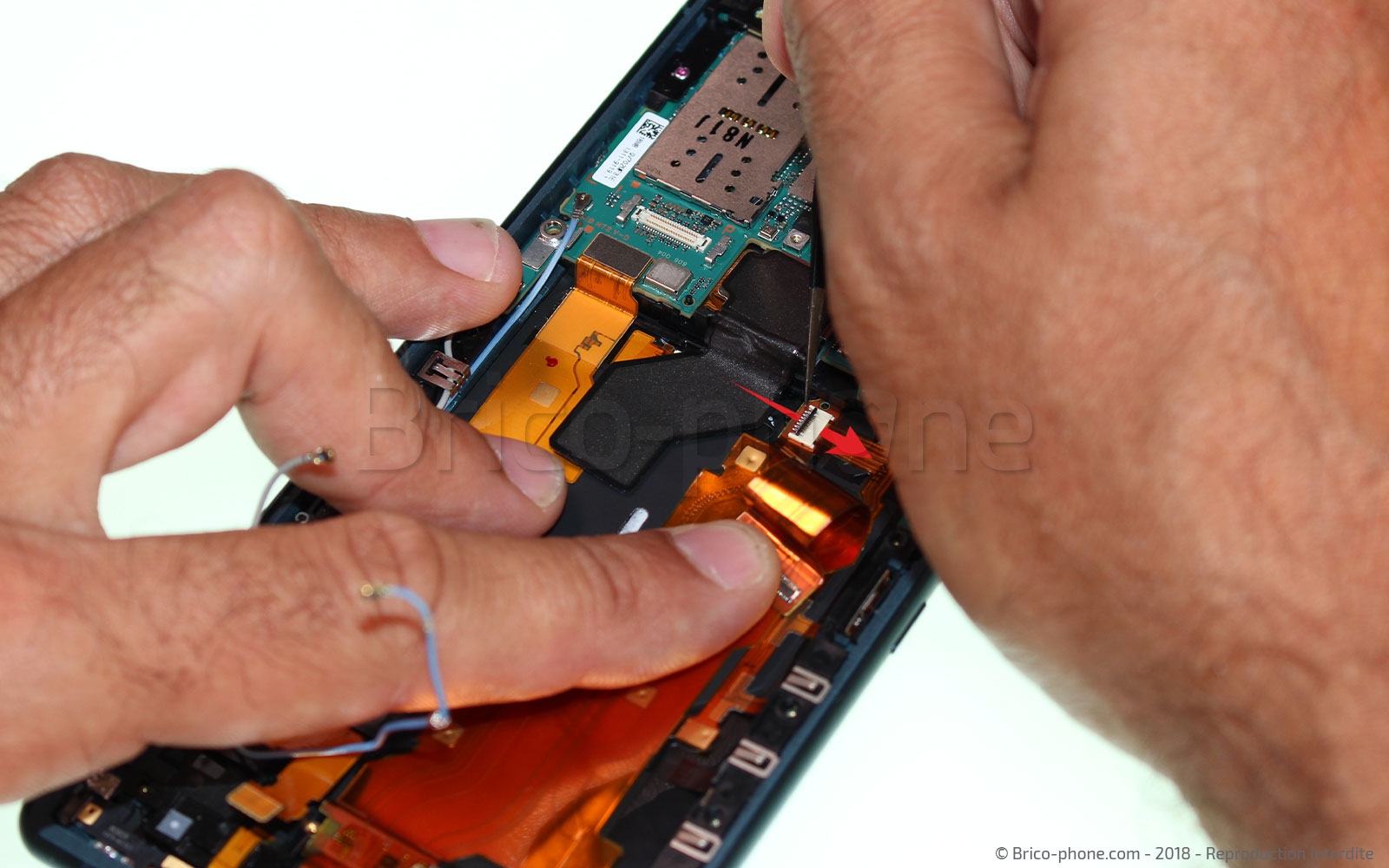 Démontage complet  sur Xperia XZ2 photo 3
