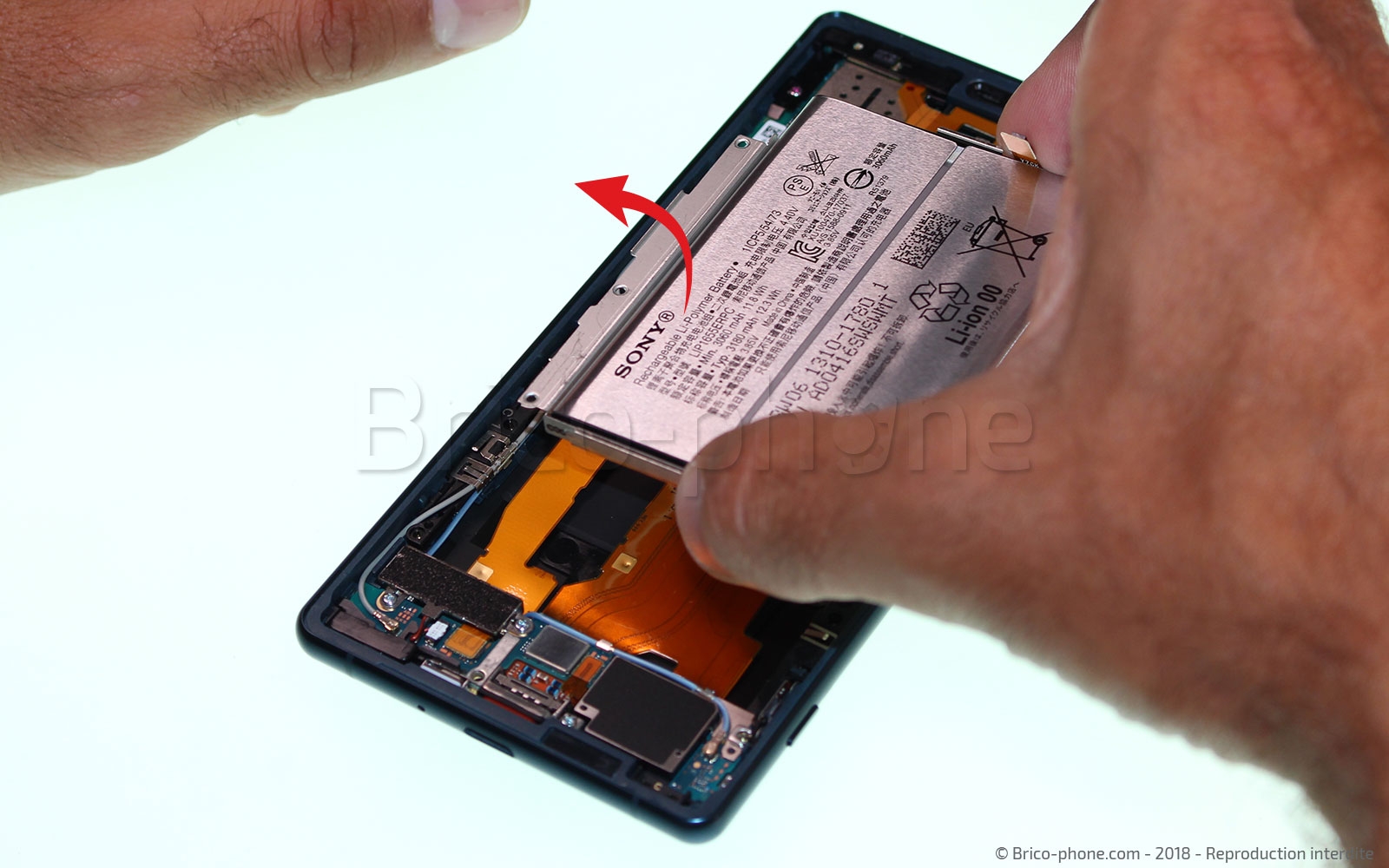 Changement de bloc haut-parleur externe sur Xperia XZ2 photo 3