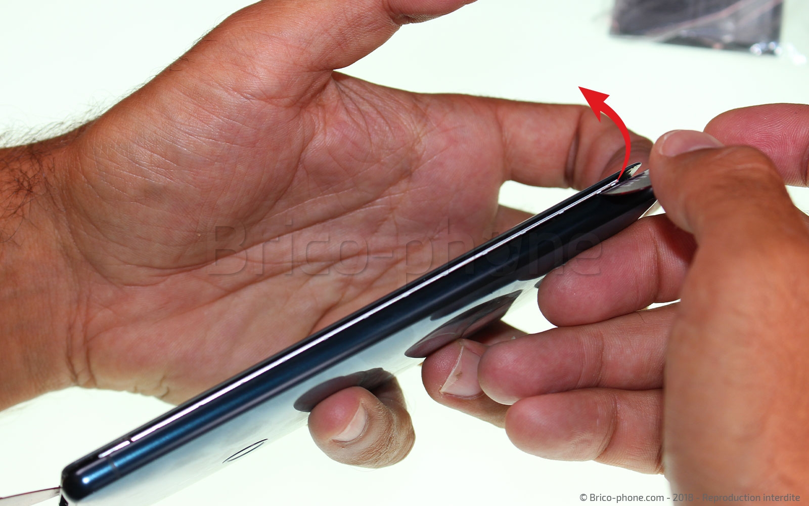 Changement de micro sur Xperia XZ2 photo 1