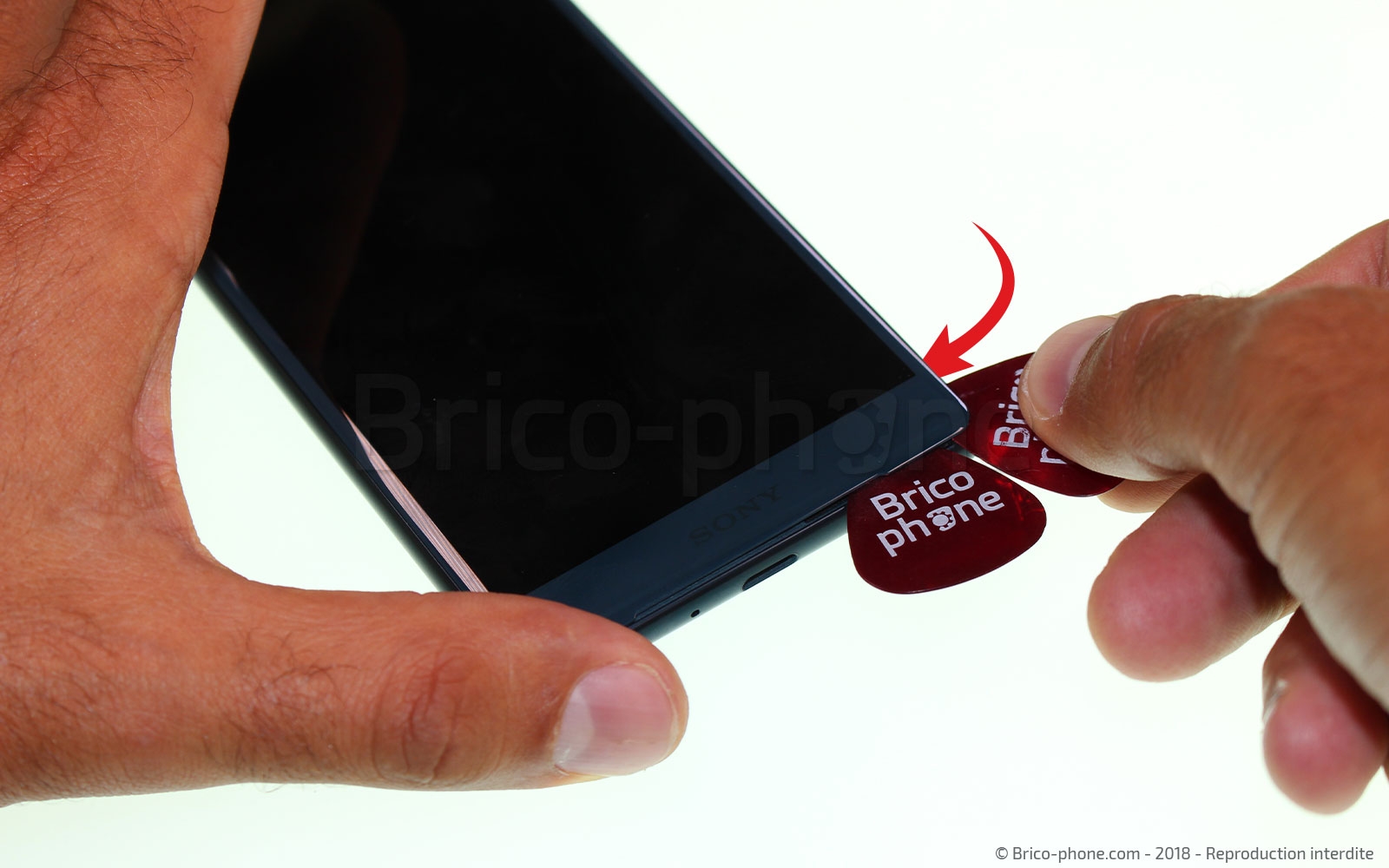 Changement de connecteur de charge sur Xperia XZ2 photo 2