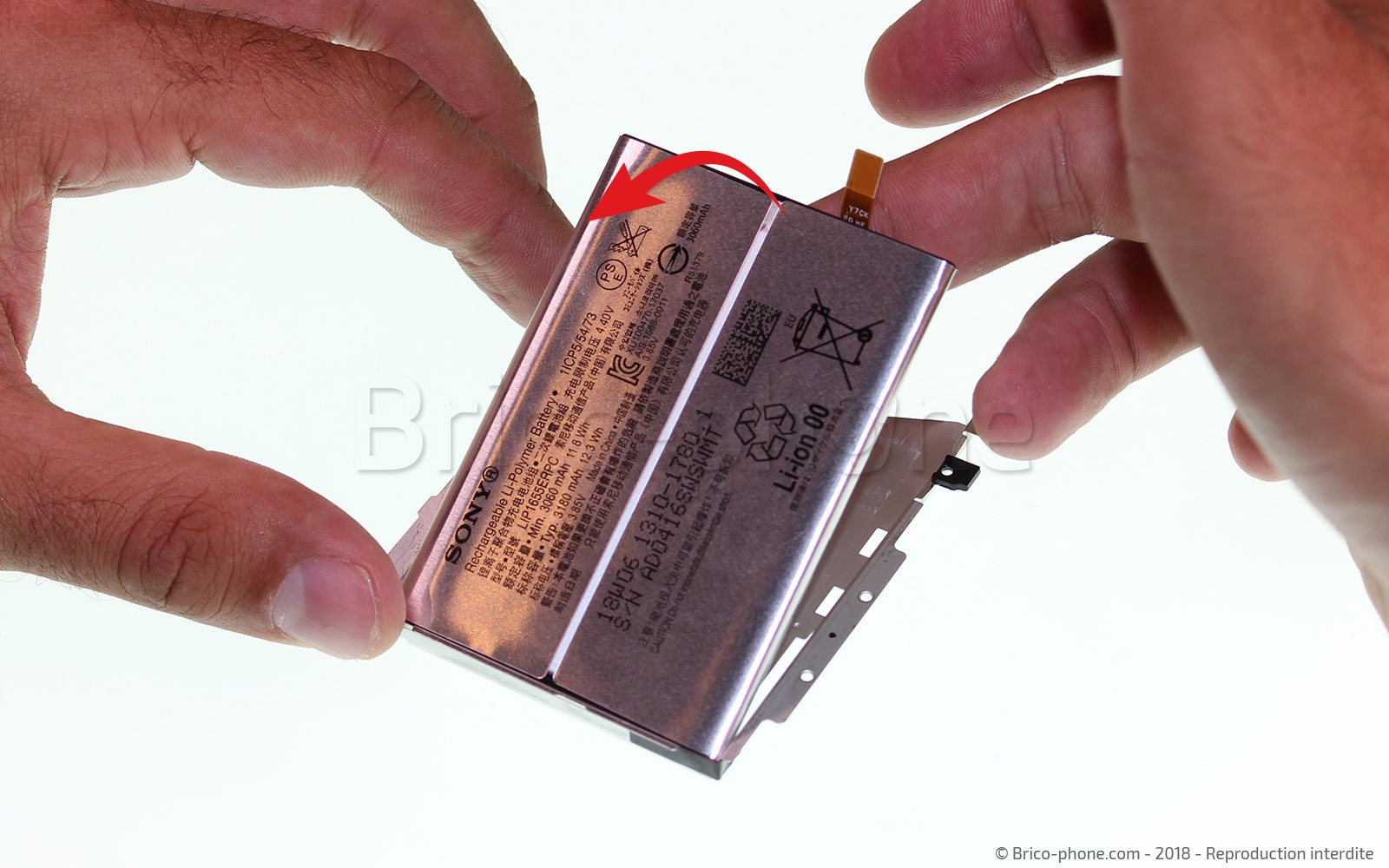 Changement de batterie sur Xperia XZ2 photo 3