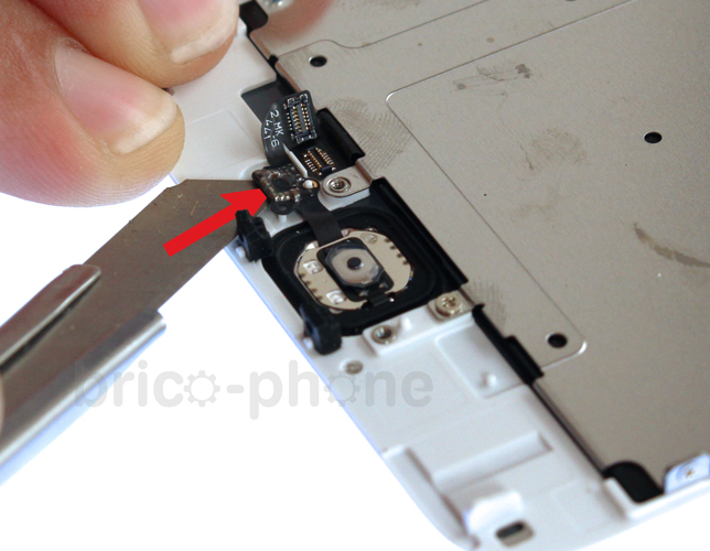 Changement d'écran (vitre+LCD) sans éléments prémontés sur iPhone 6 Plus photo 1