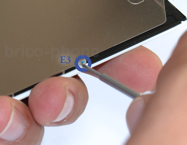 Changement d'écran (vitre+LCD) sans éléments prémontés sur iPhone 6 Plus photo 1