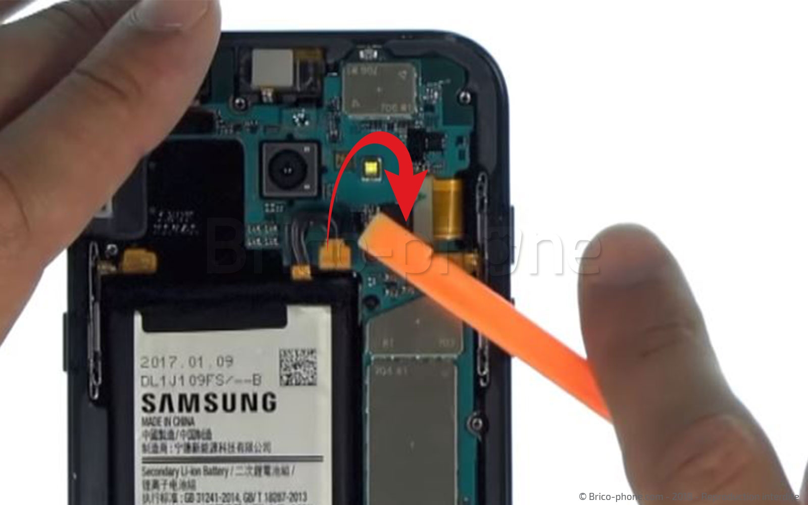 Changement de batterie sur Galaxy A5 2017 photo 1