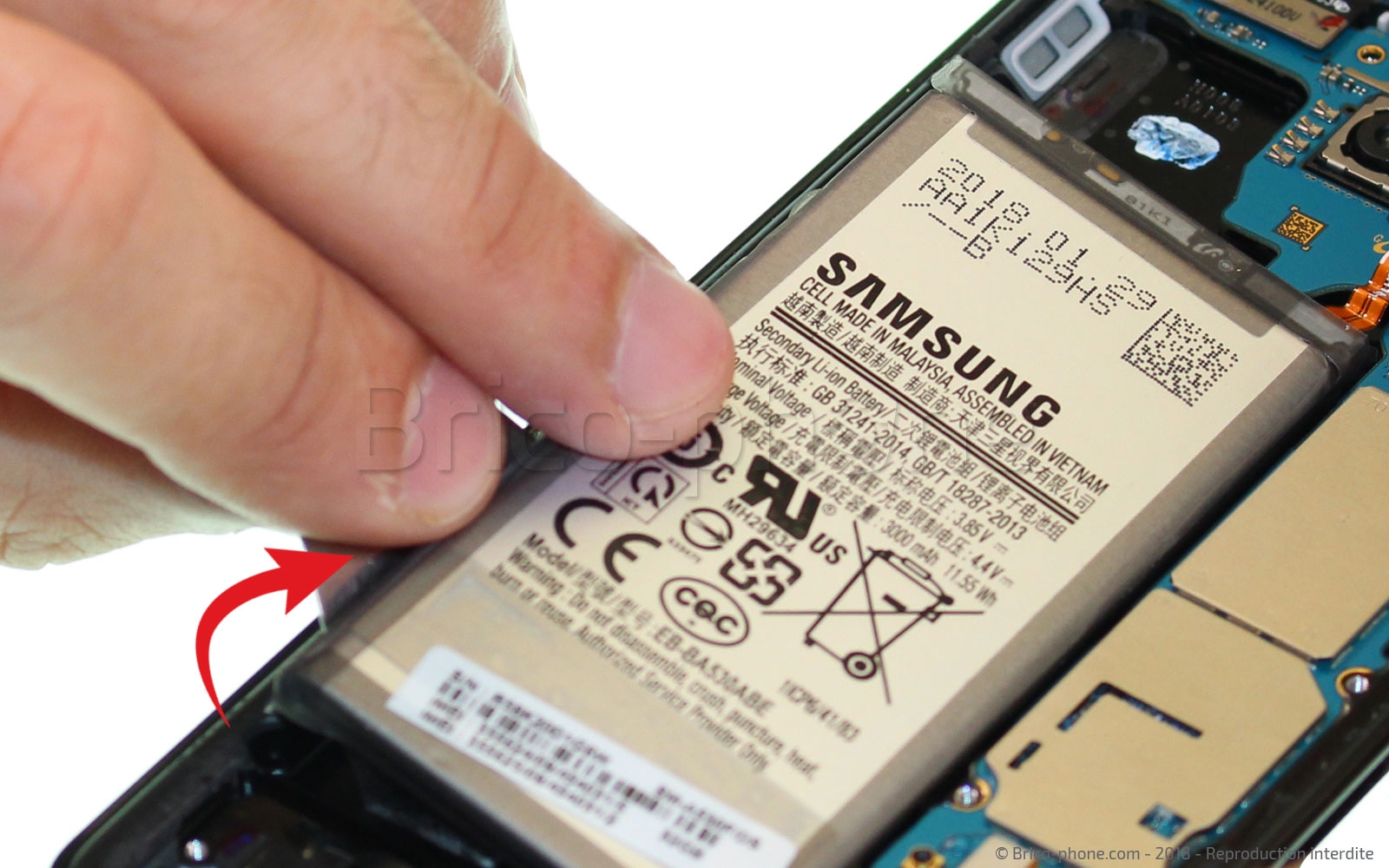 Changement de batterie sur Galaxy A5 2017 photo 2