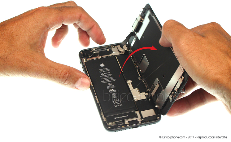 Changement du connecteur de charge sur iPhone 8 photo 2