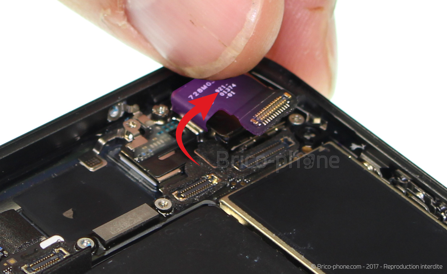 Changement du connecteur de charge sur iPhone 8 photo 3