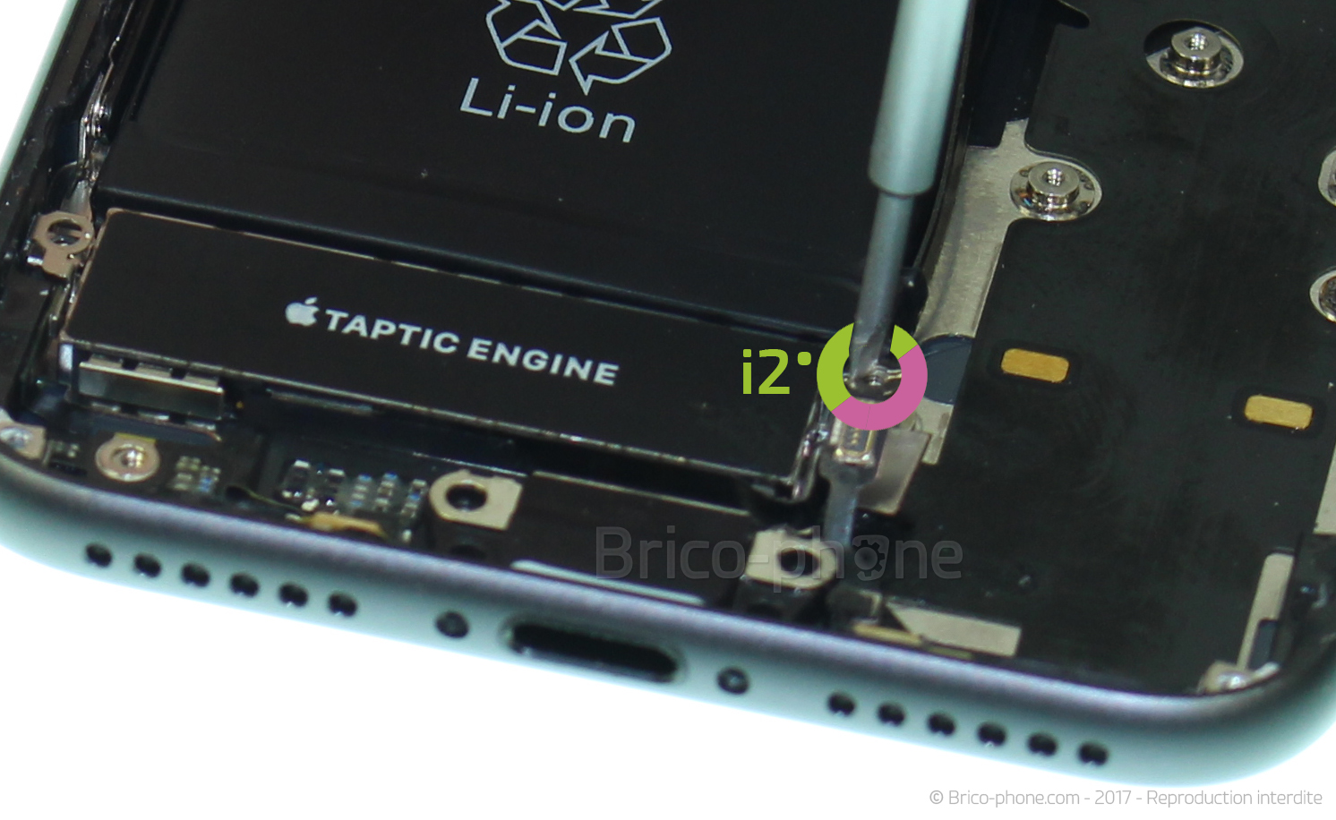 Changement du connecteur de charge sur iPhone 8 photo 2