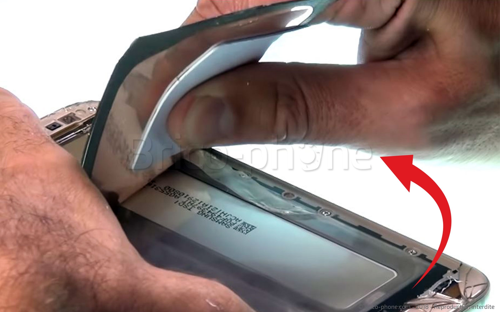 Changement d'écran (vitre+AMOLED sans châssis) sur Galaxy J7 2017 photo 1