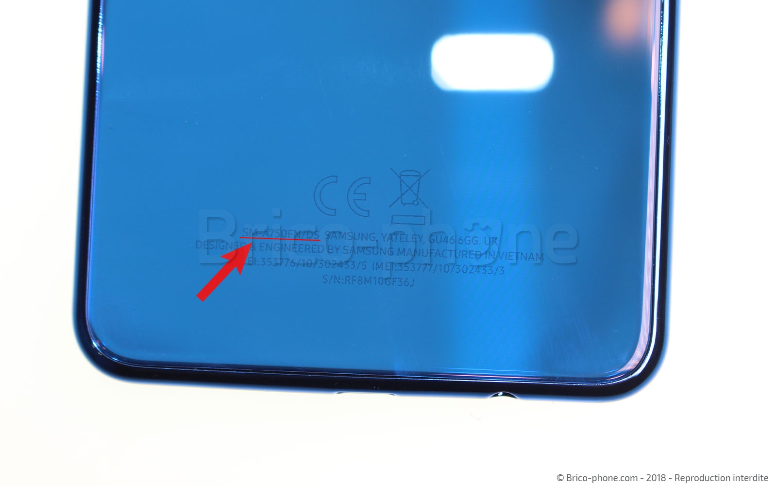 Changement de vitre arrière sur Galaxy A7 2018 photo 1