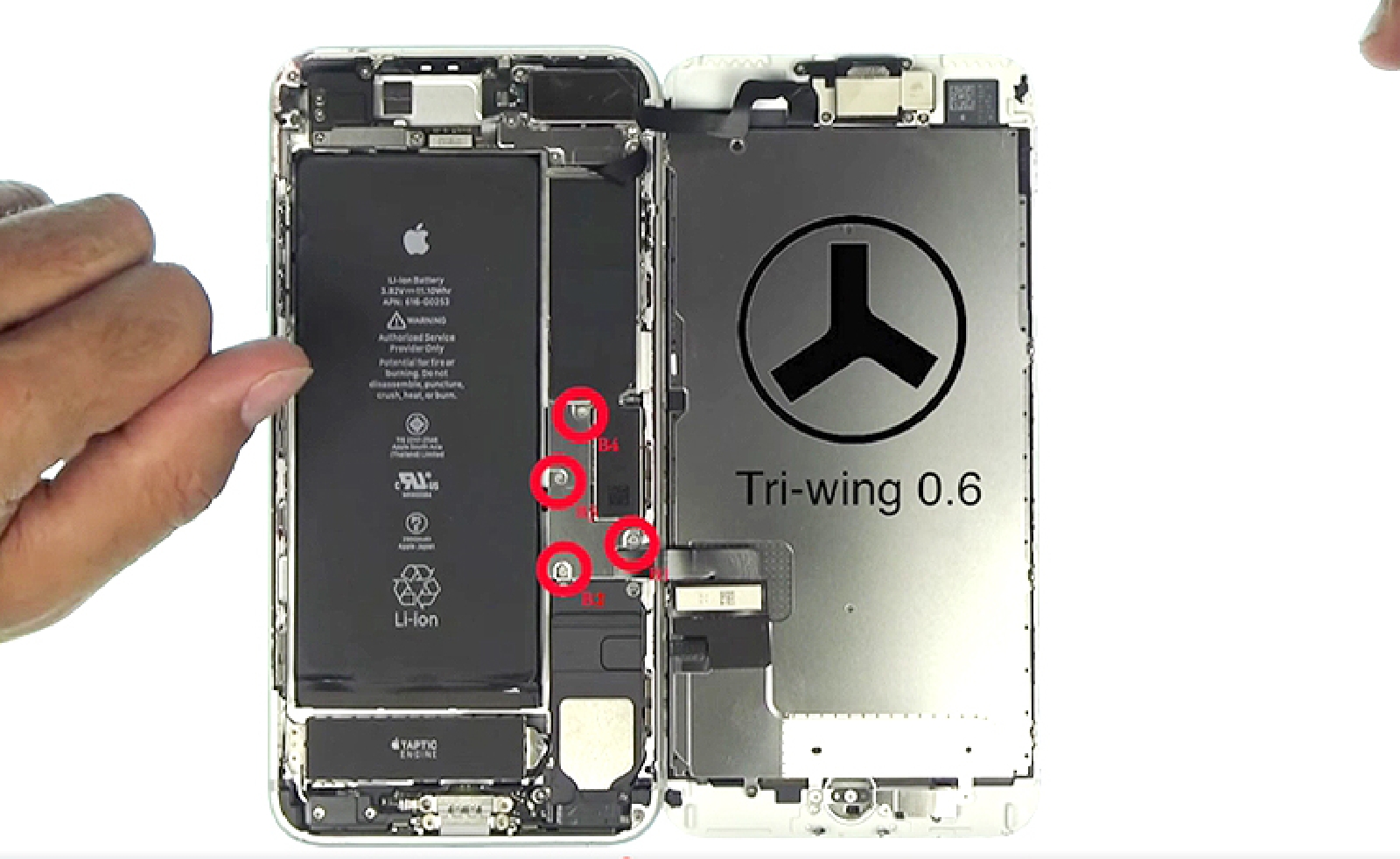 Changement d'écran (vitre+LCD) sans éléments prémontés sur iPhone 7 Plus photo 1