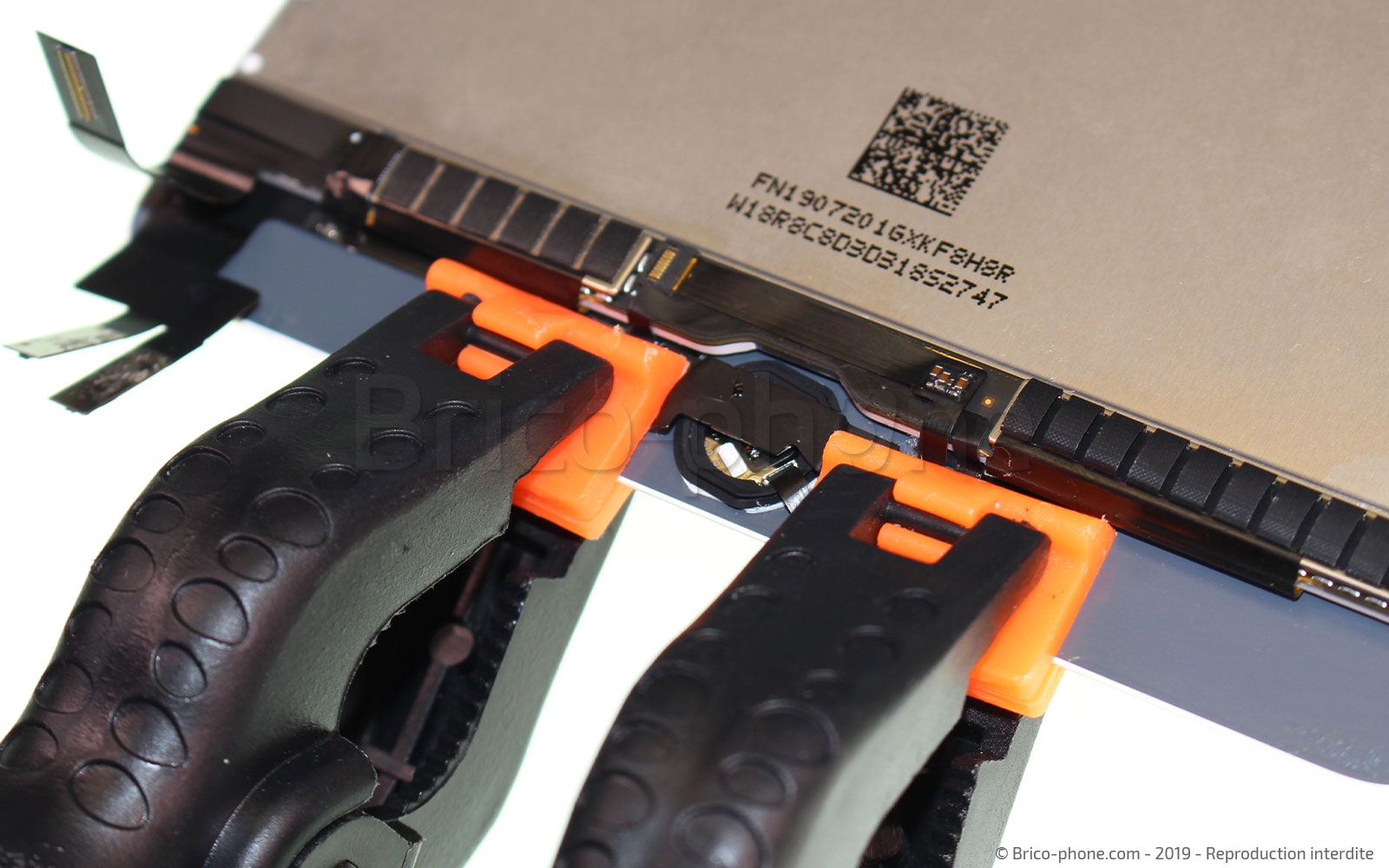 Changement d'écran (vitre+LCD) sur iPad Mini 5 photo 2