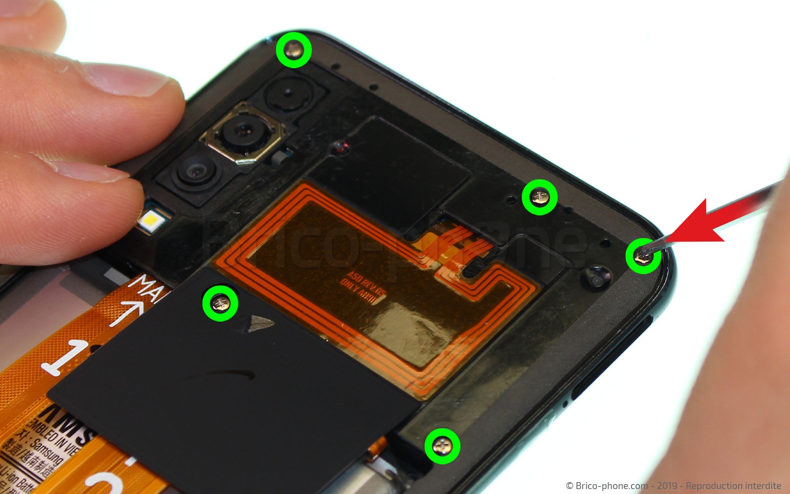 Changement d'écran vitre et LCD sur Galaxy A50 photo 2