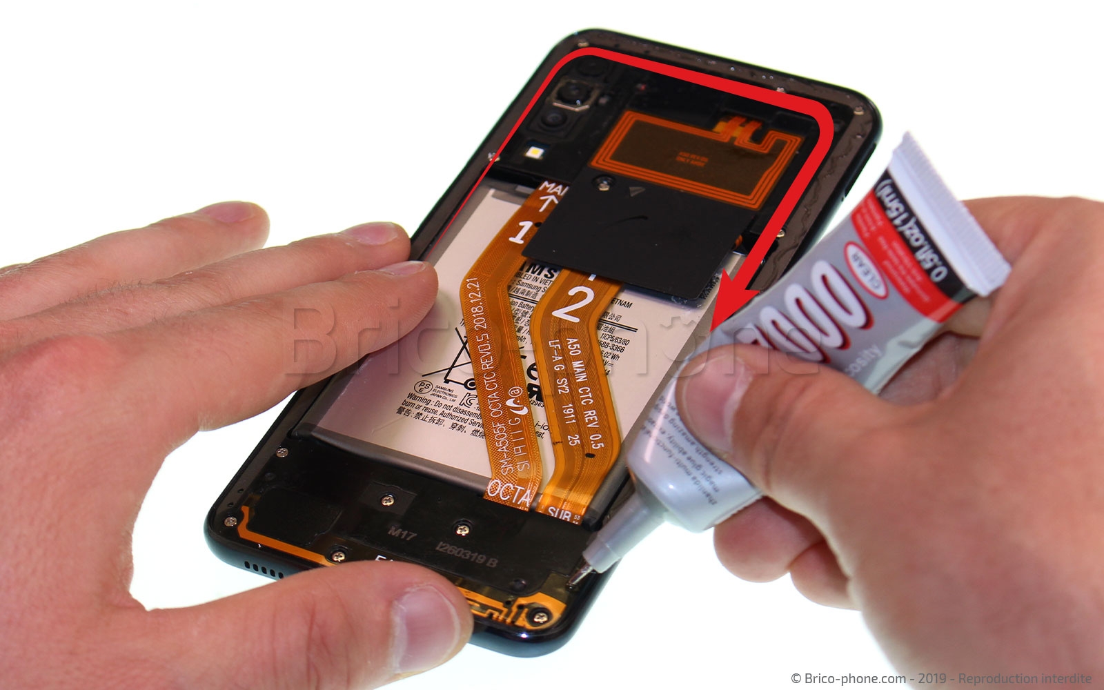 Changement de batterie sur Galaxy A50 photo 2