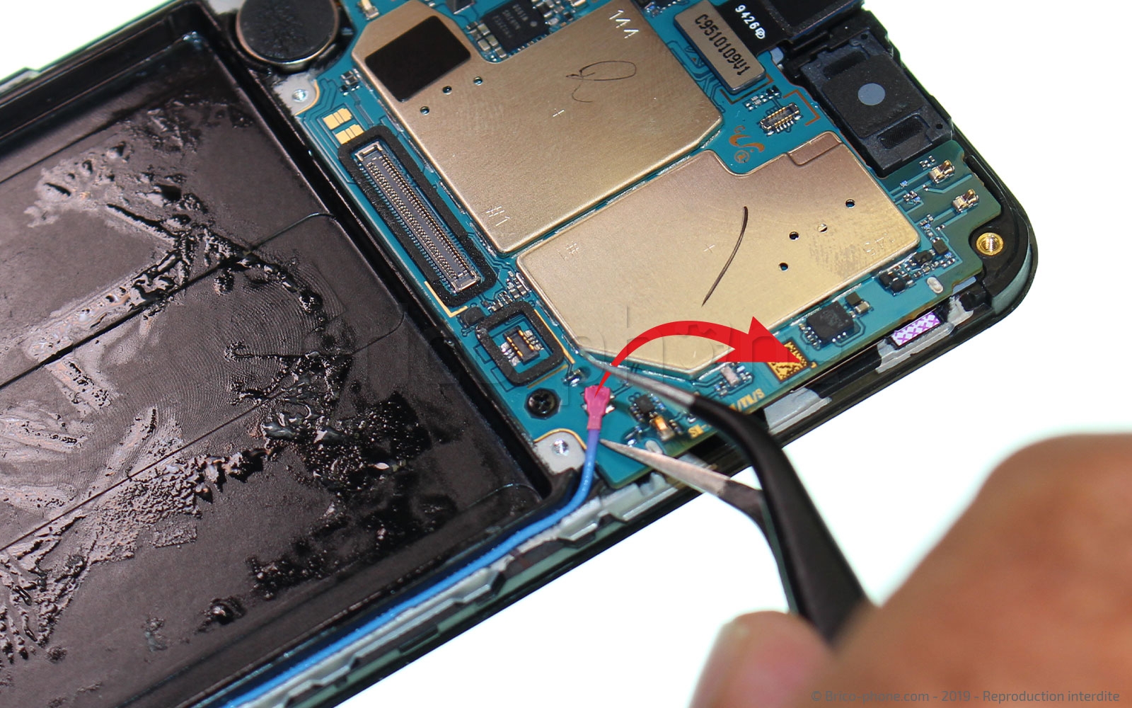 Changement d'écran vitre et AMOLED sur Galaxy A40 photo 2