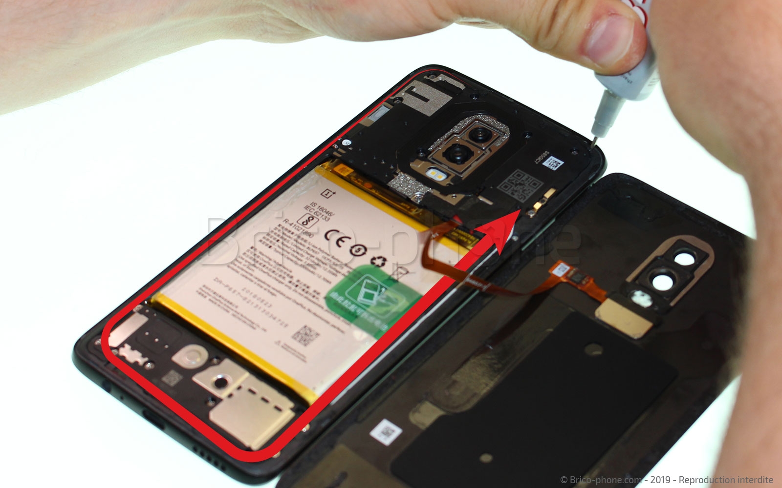 Changement de la vitre arrière sur OnePlus 6 photo 2