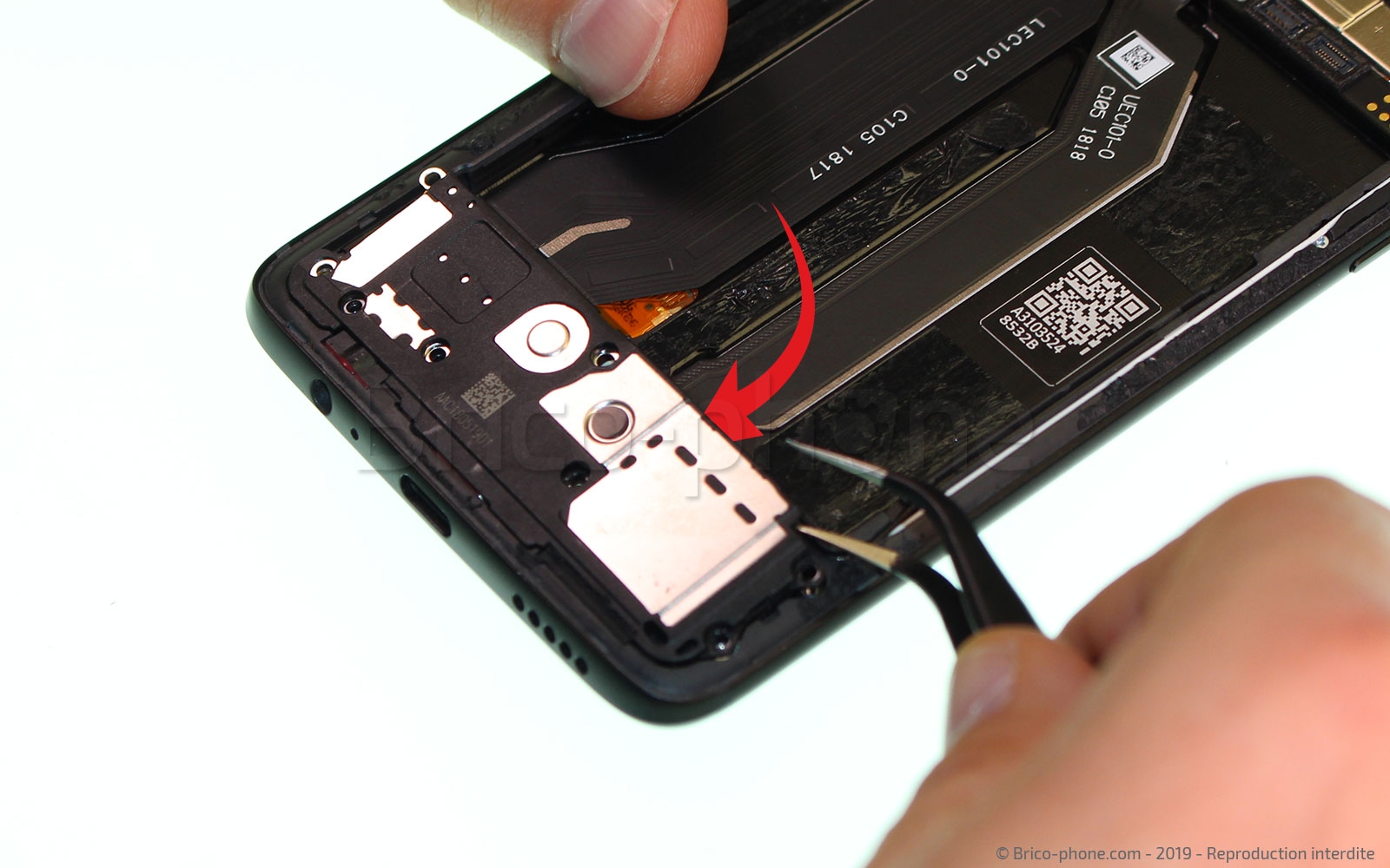 Changement du connecteur de charge sur OnePlus 6 photo 2