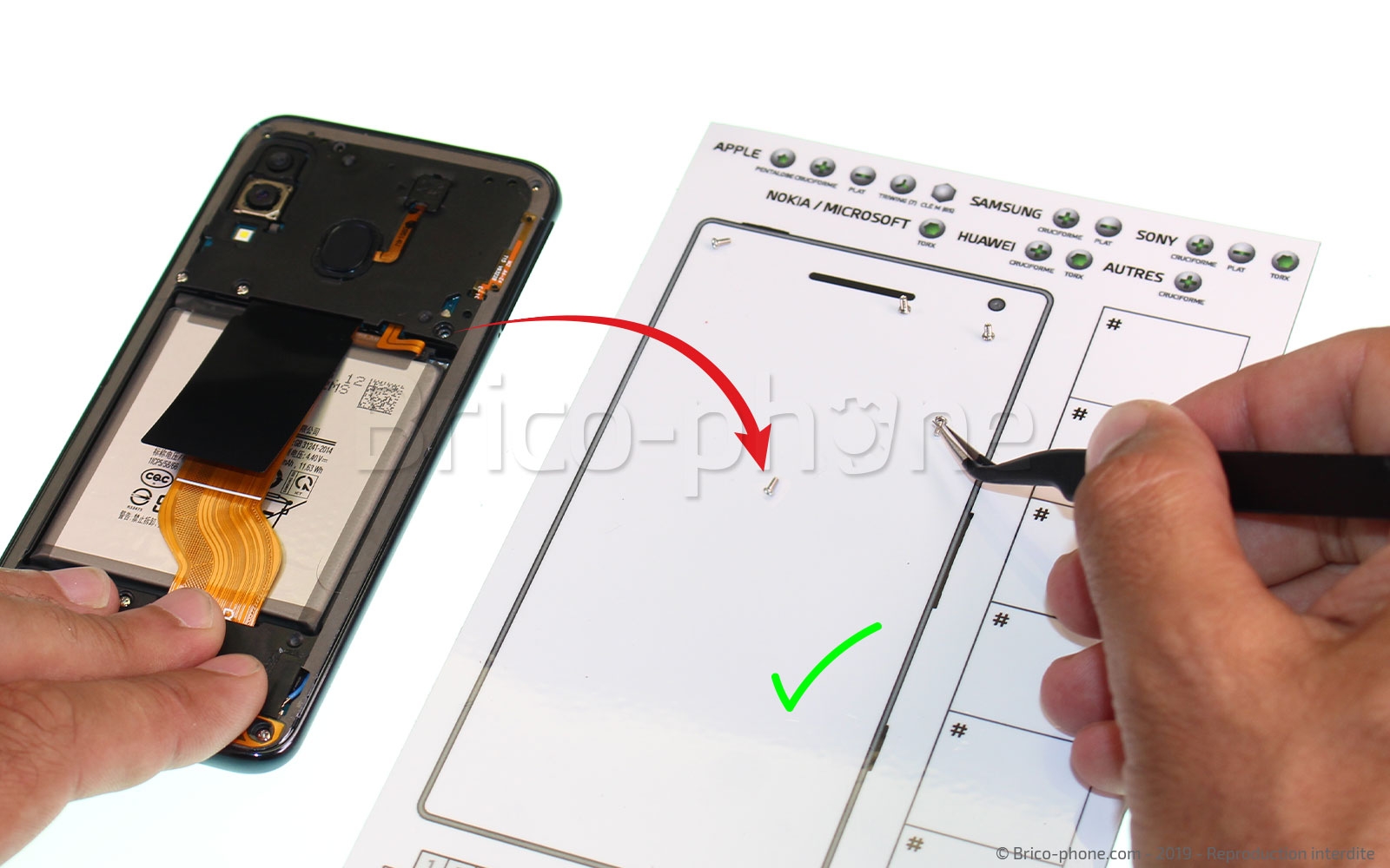 Changement de batterie sur Galaxy A40 photo 3