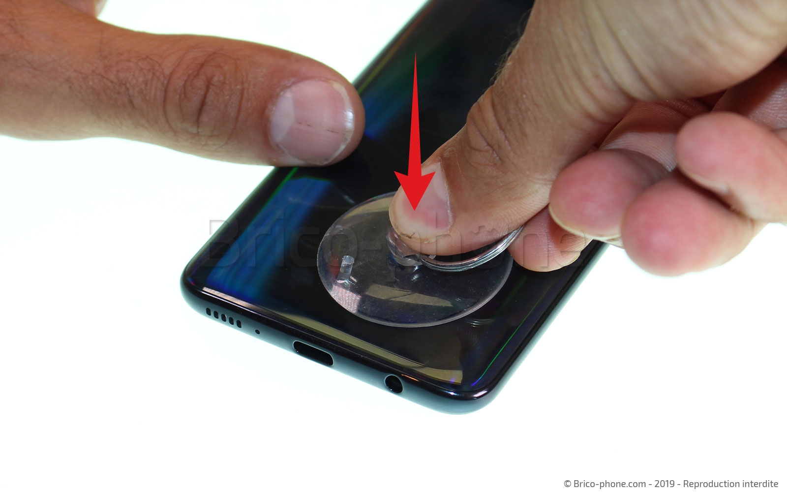 Changement de batterie sur Galaxy A40 photo 1