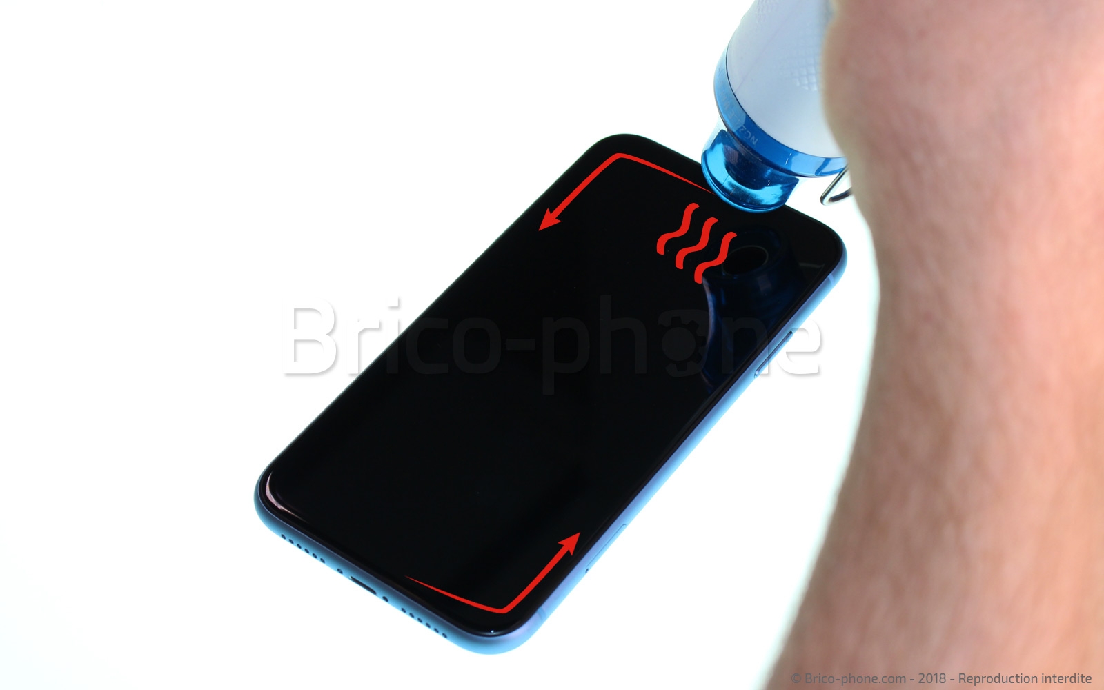 Changement de l'écran (vitre + LCD) sur iPhone XR photo 1