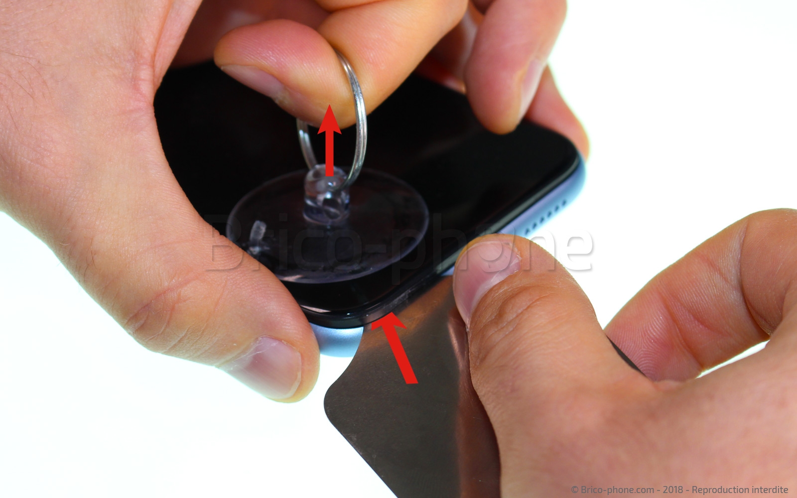 Changement de l'écran (vitre + LCD) sur iPhone XR photo 4