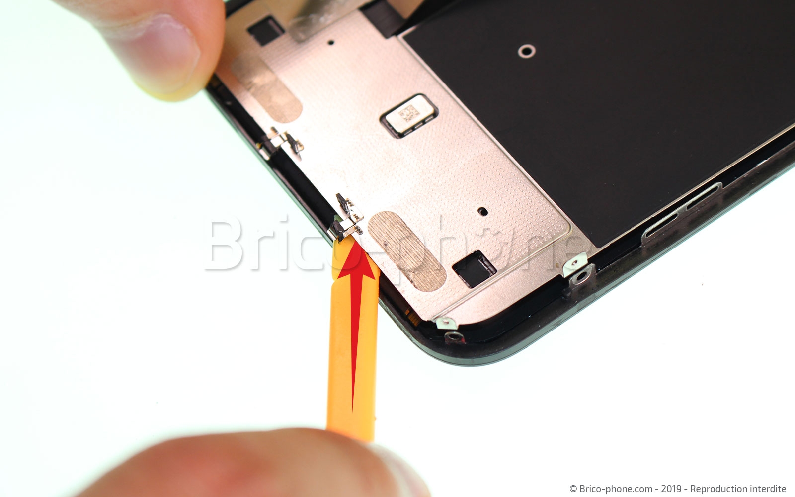 Changement de l'écran (vitre + LCD) sur iPhone XR photo 2