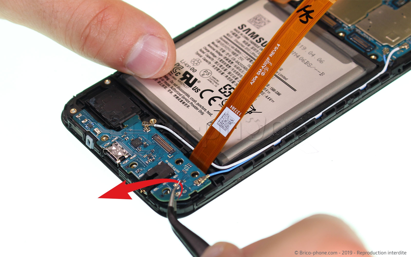 Démontage complet sur Galaxy A20e photo 3