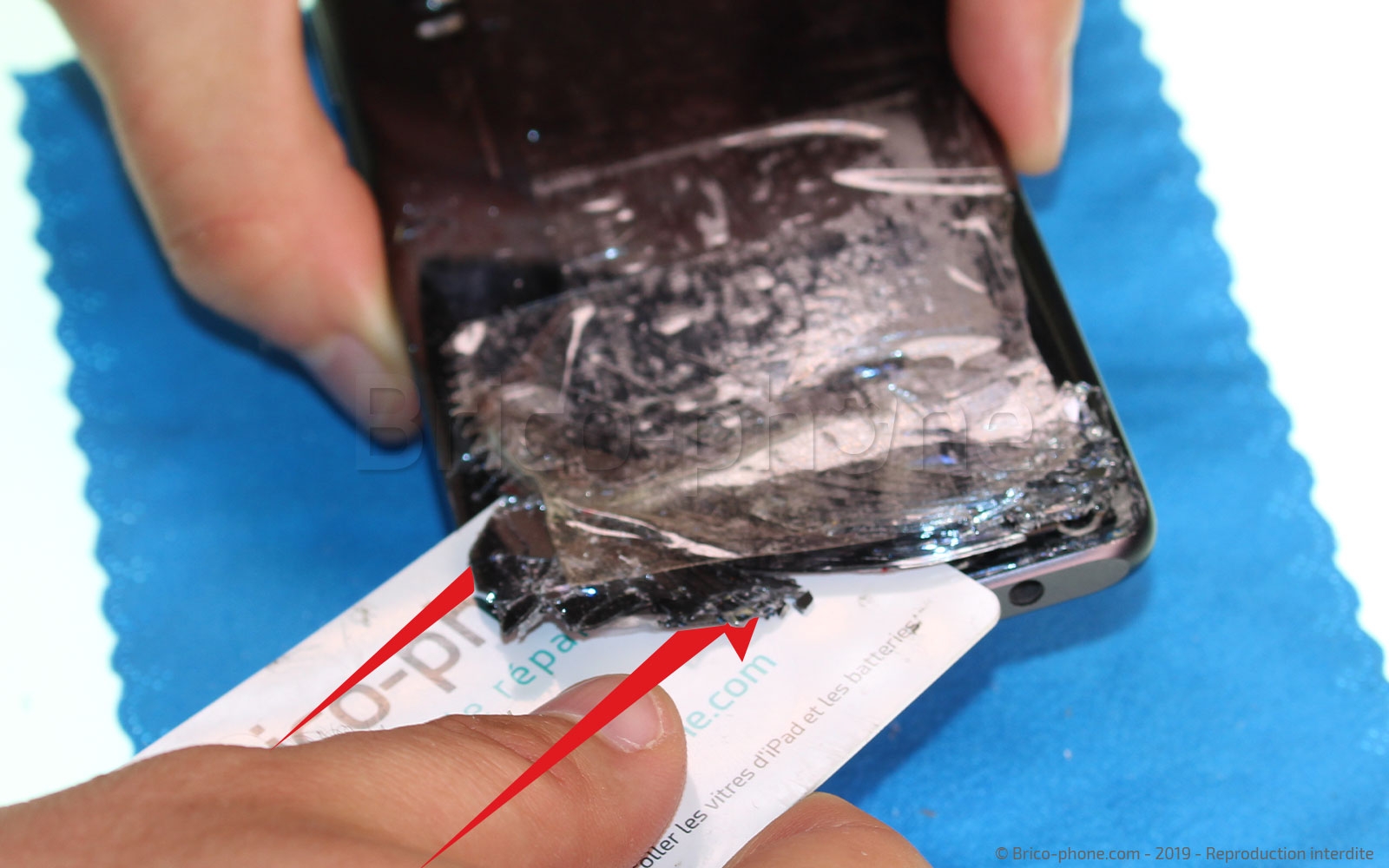 Changement de Vitre Arrière sur P30 photo 3