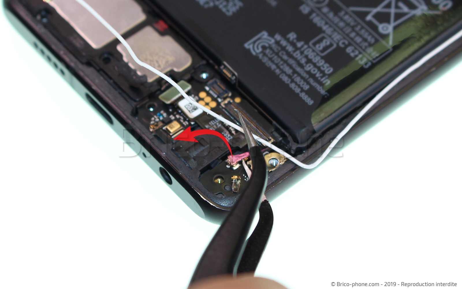 Changement du connecteur de charge sur P30 photo 2