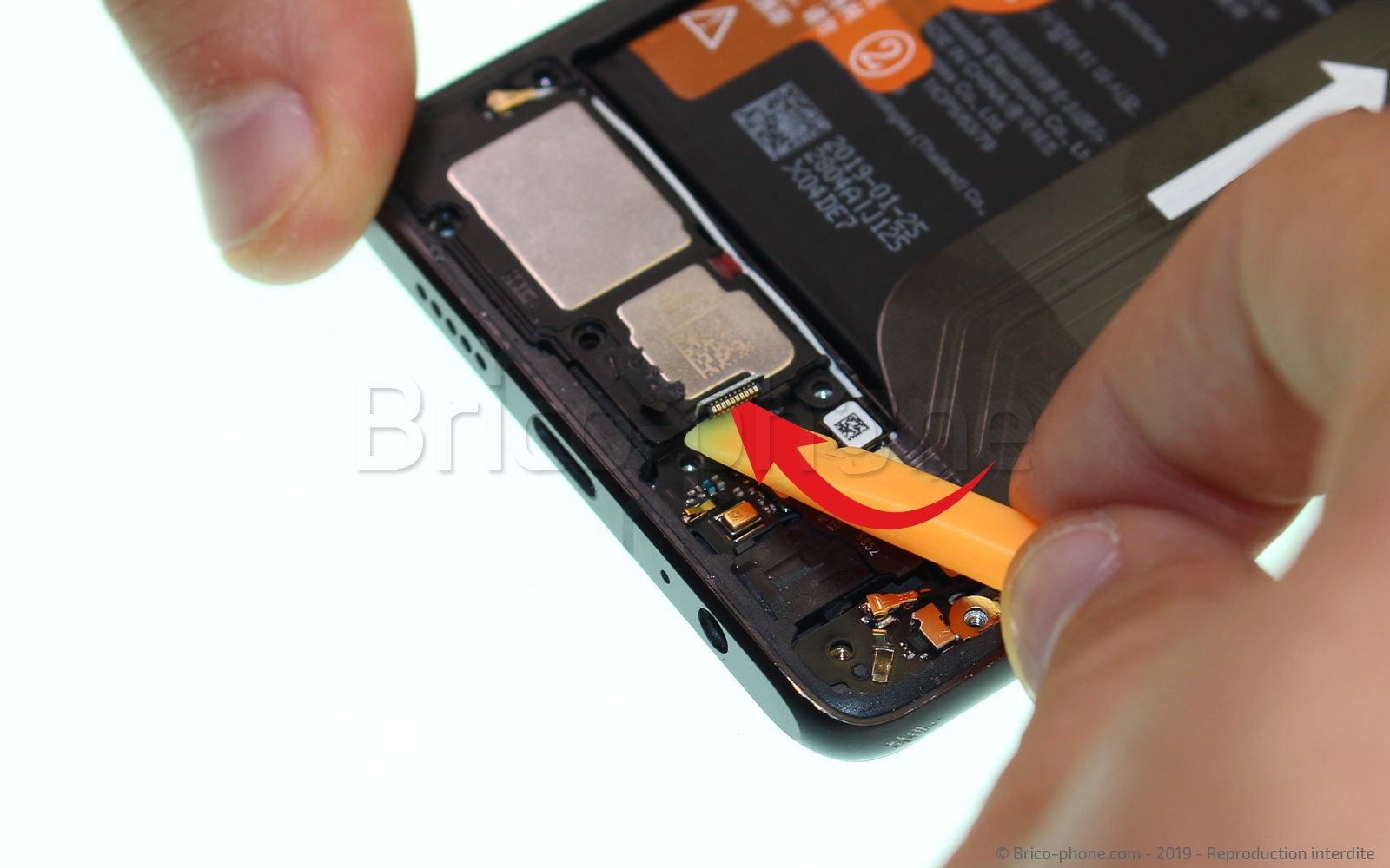 Changement du connecteur de charge sur P30 photo 1