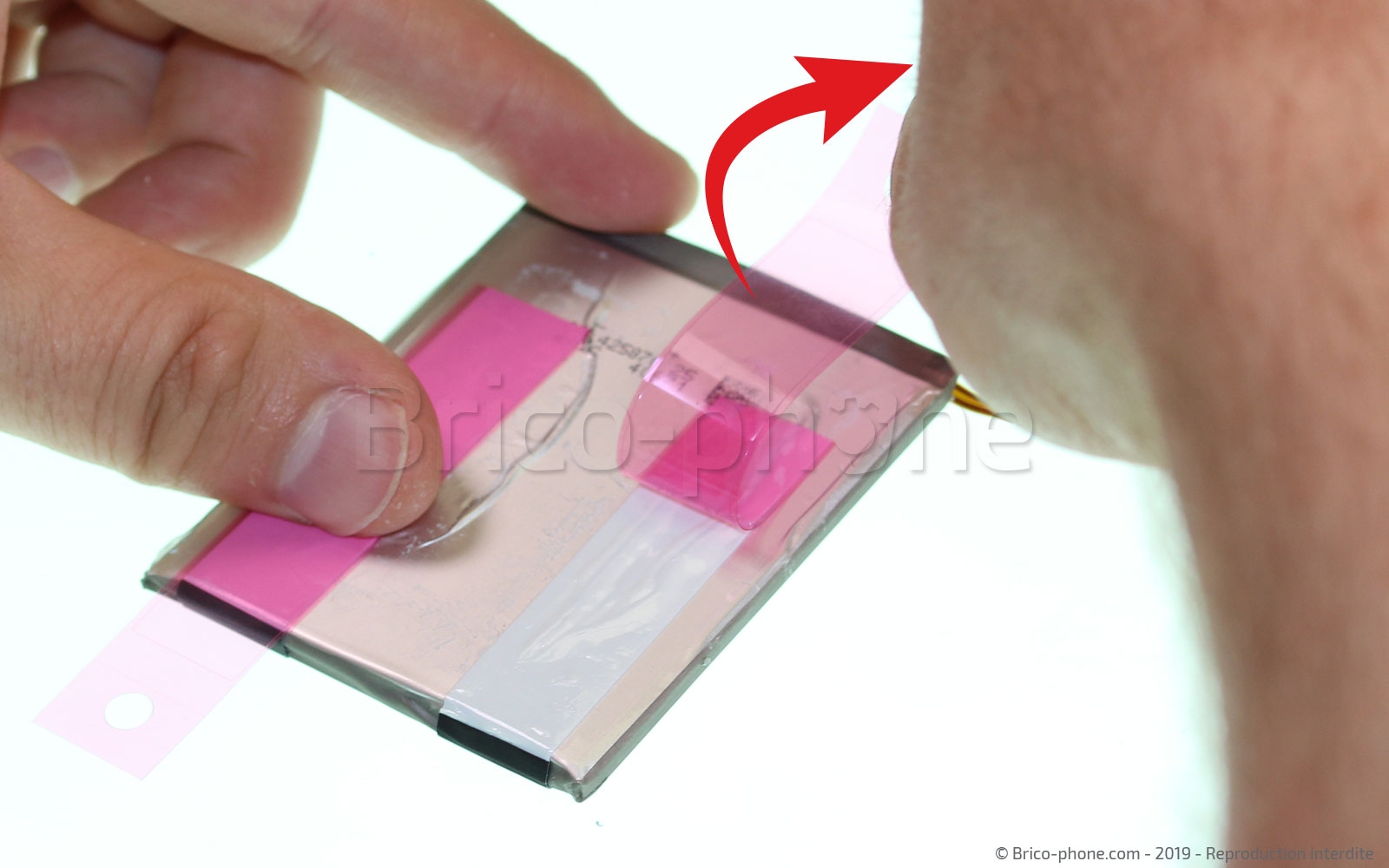 Changement de batterie sur Galaxy A20e photo 3