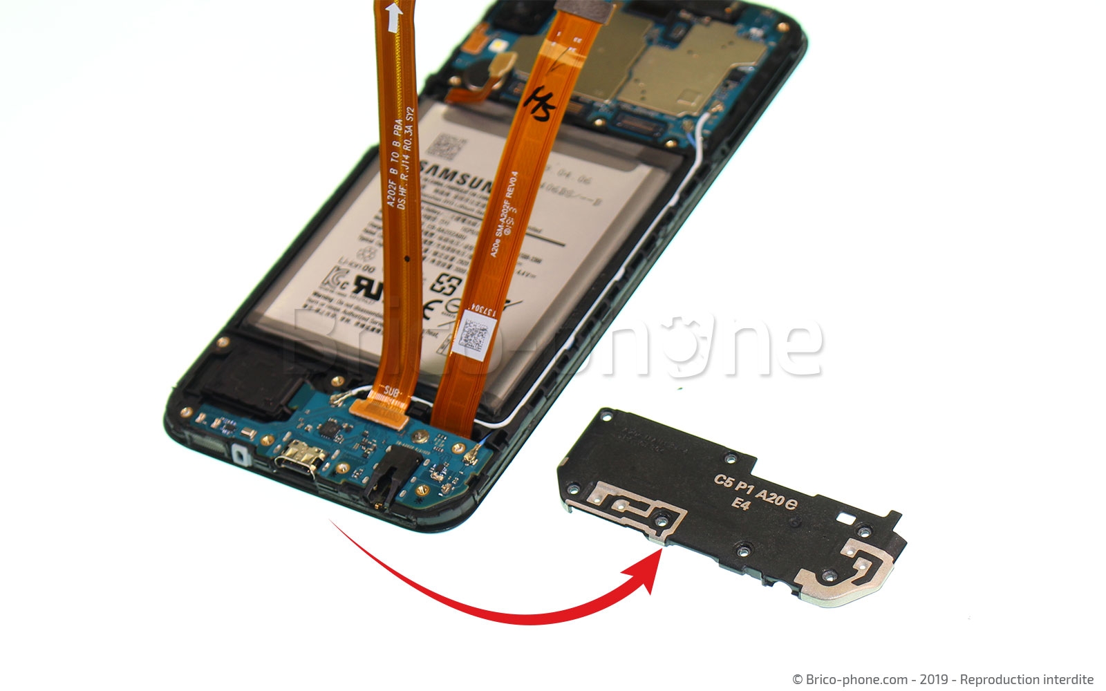 Changement de bloc écran sur Galaxy A20e photo 3