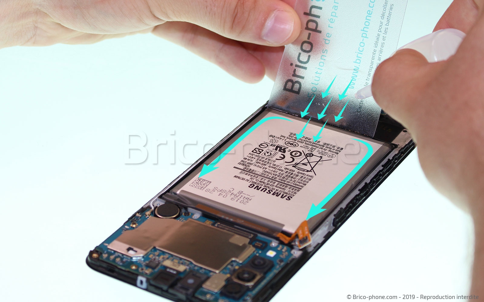 Changement de batterie sur Galaxy A70 photo 1