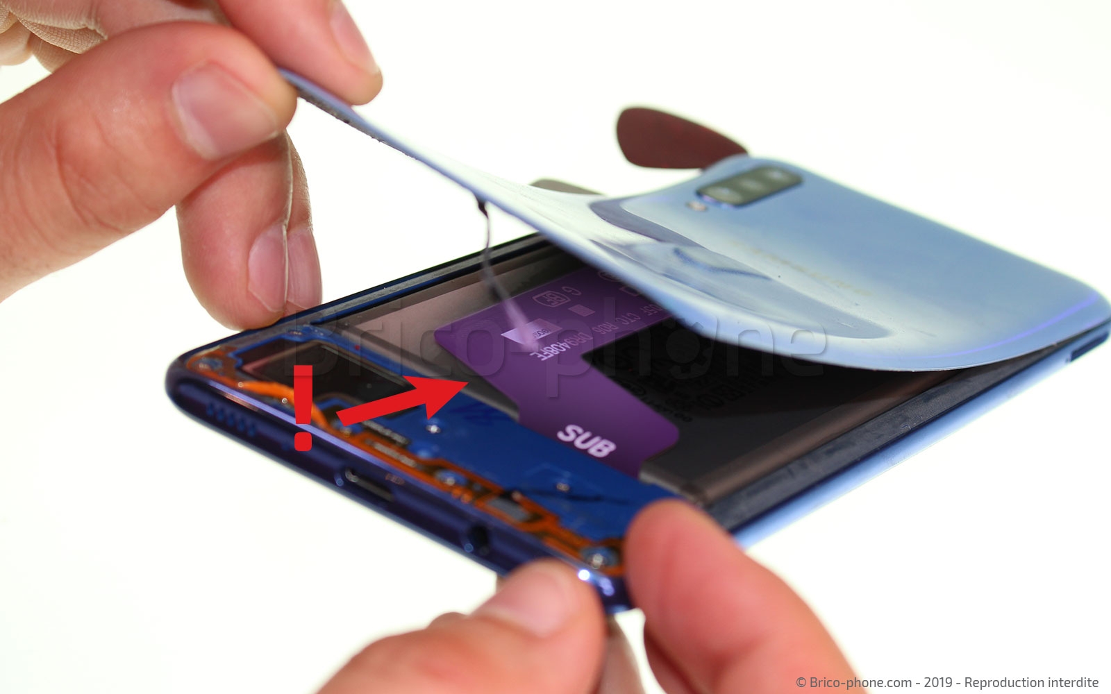 Changement de batterie sur Galaxy A70 photo 2