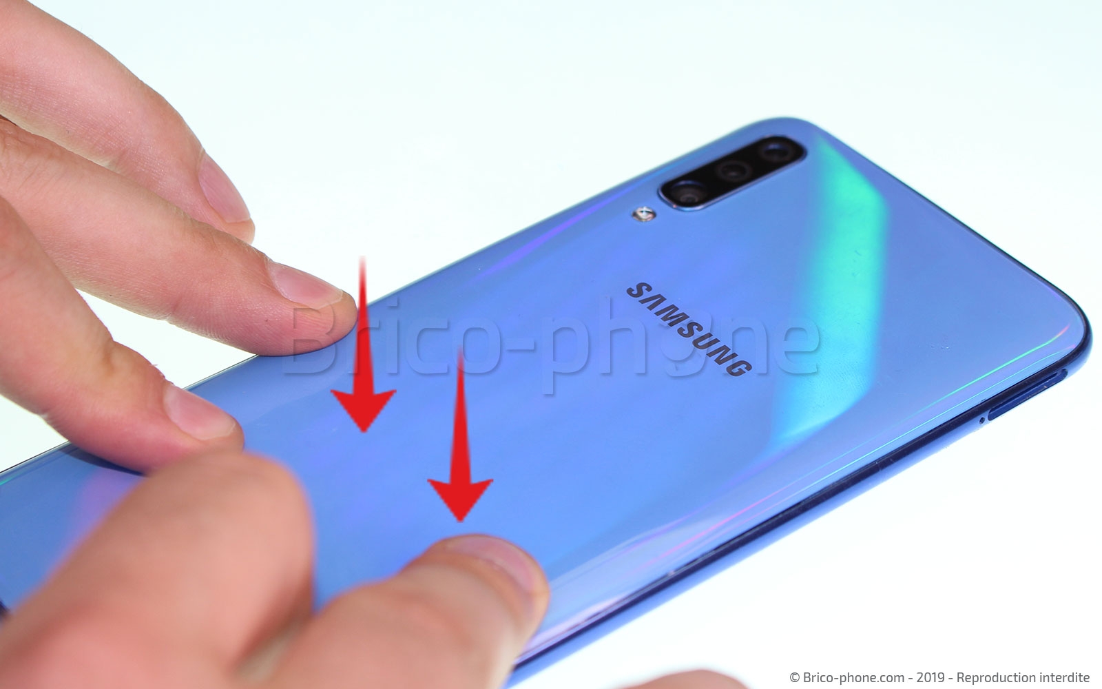 Changement de vitre arrière sur Galaxy A70 photo 3