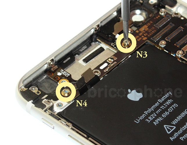 Changement d'antenne WiFi sur iPhone 6 Plus photo 1