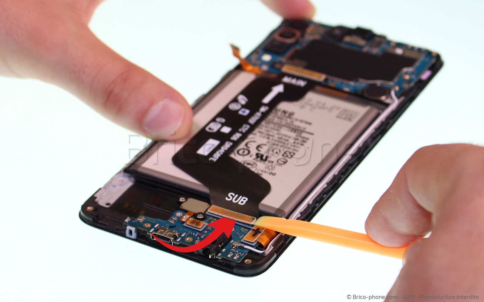 Changement de connecteur de charge sur Galaxy A70 photo 3