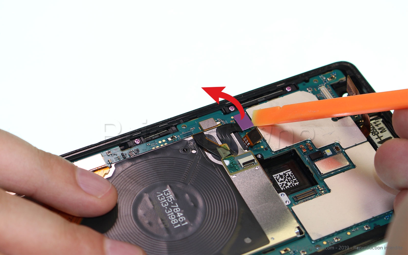 Changement de connecteur de charge sur Xperia XZ3 photo 1