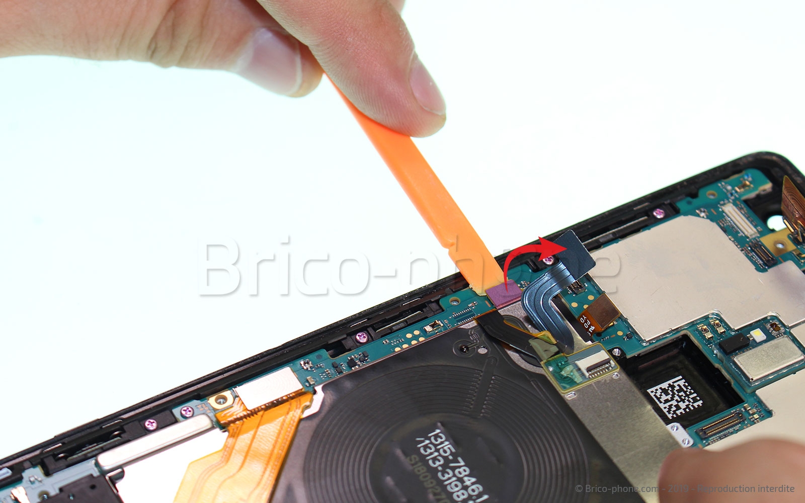 Changement de connecteur de charge sur Xperia XZ3 photo 2