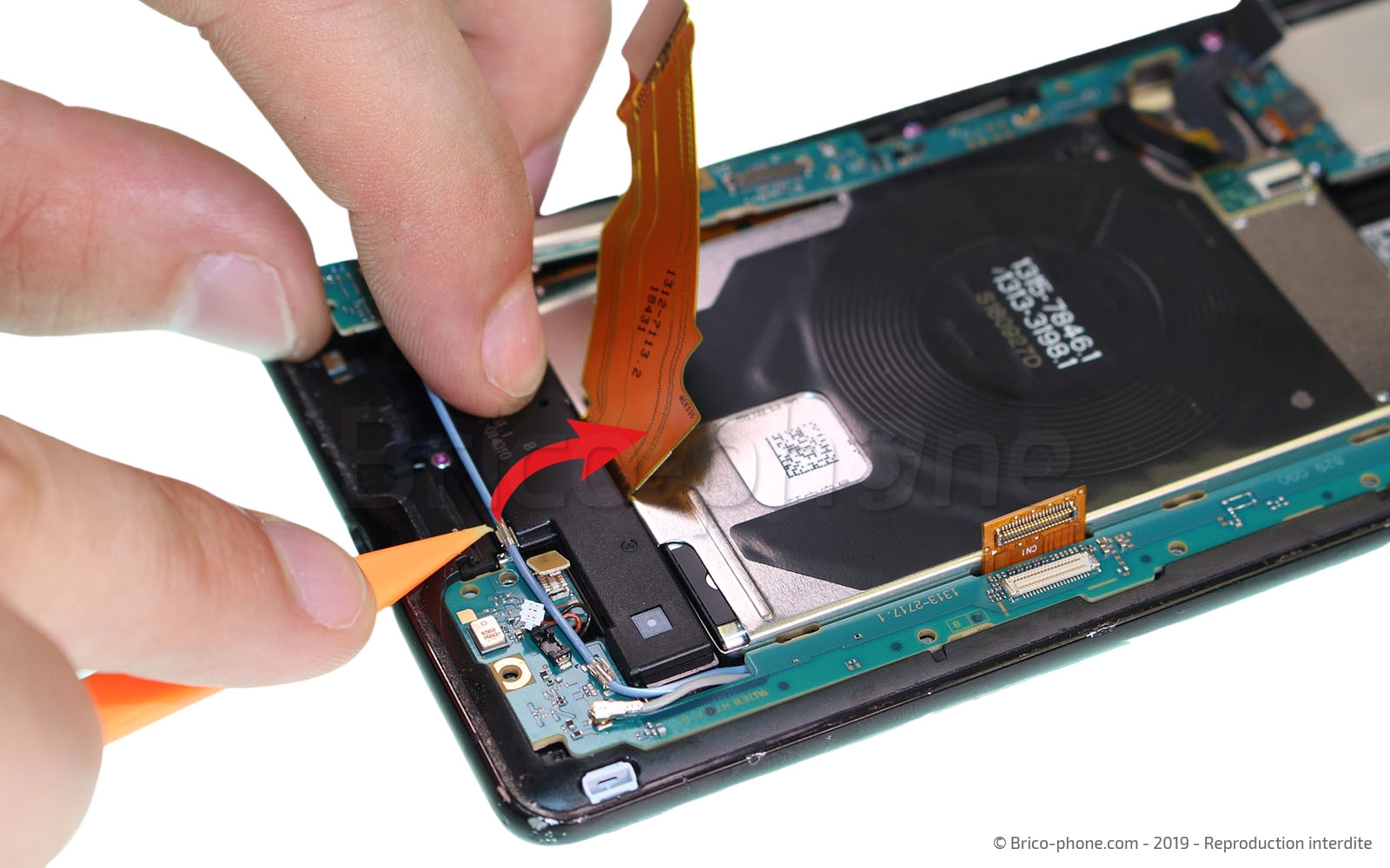 Changement de connecteur de charge sur Xperia XZ3 photo 3