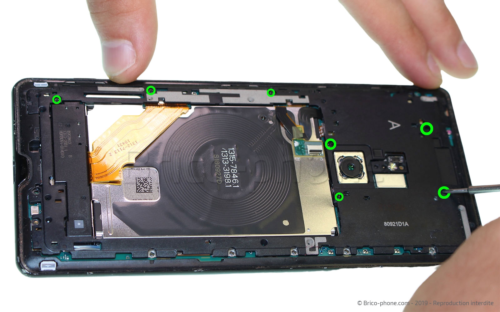 Changement de connecteur de charge sur Xperia XZ3 photo 2