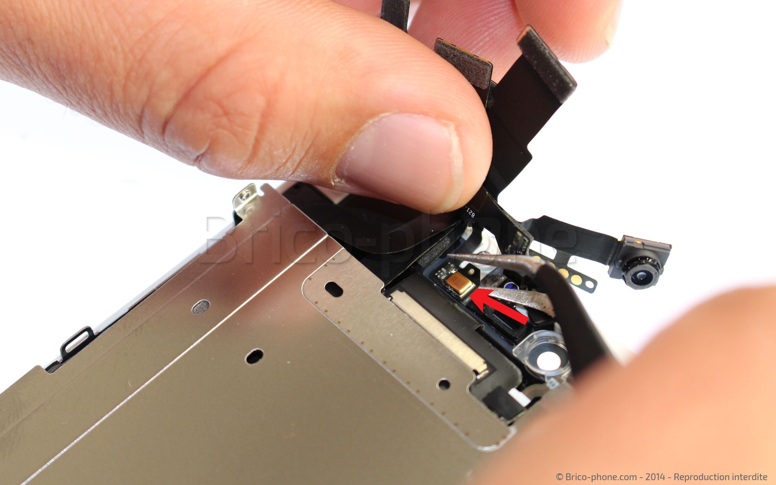 Changement d'écran (vitre+LCD) sans éléments prémontés sur iPhone 6 photo 2