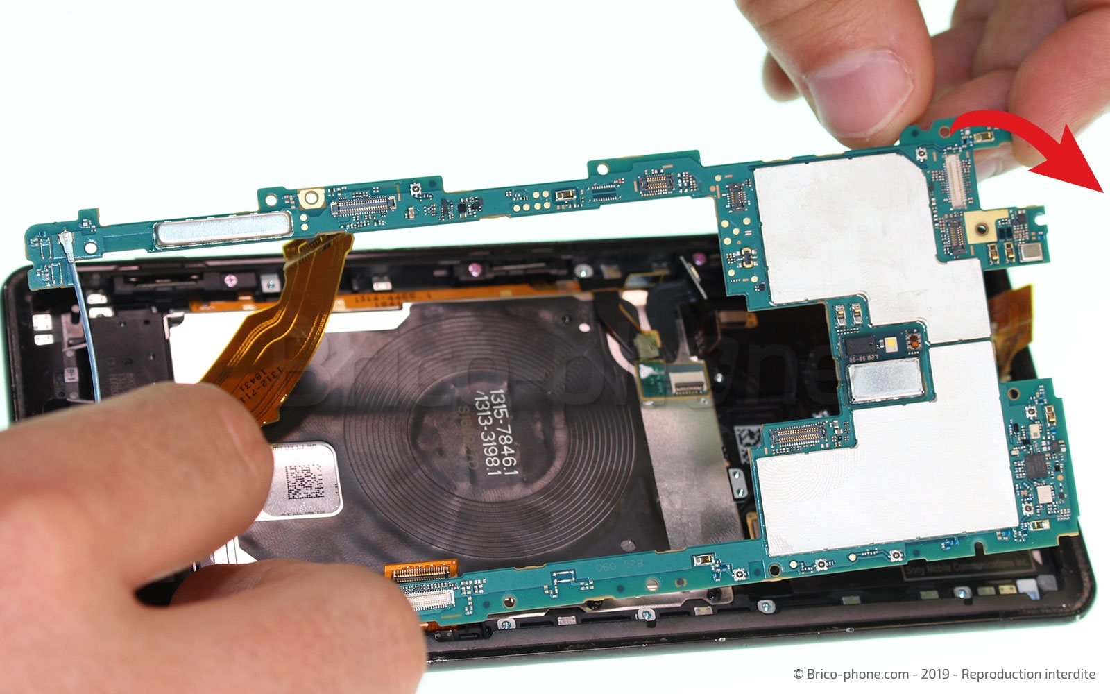 Changement de batterie sur Xperia XZ3 photo 3