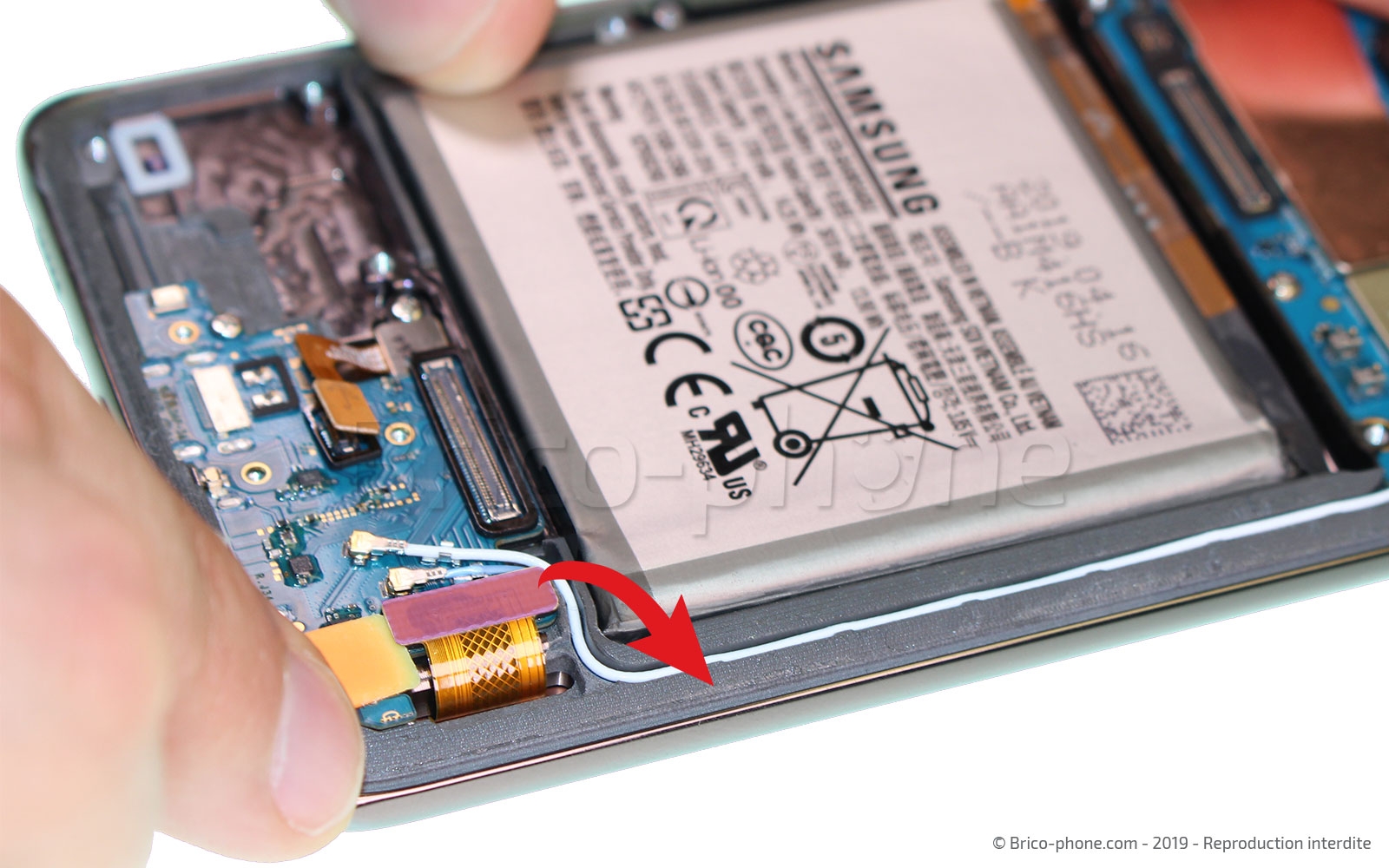 Changement de connecteur de charge sur Galaxy A80 photo 4