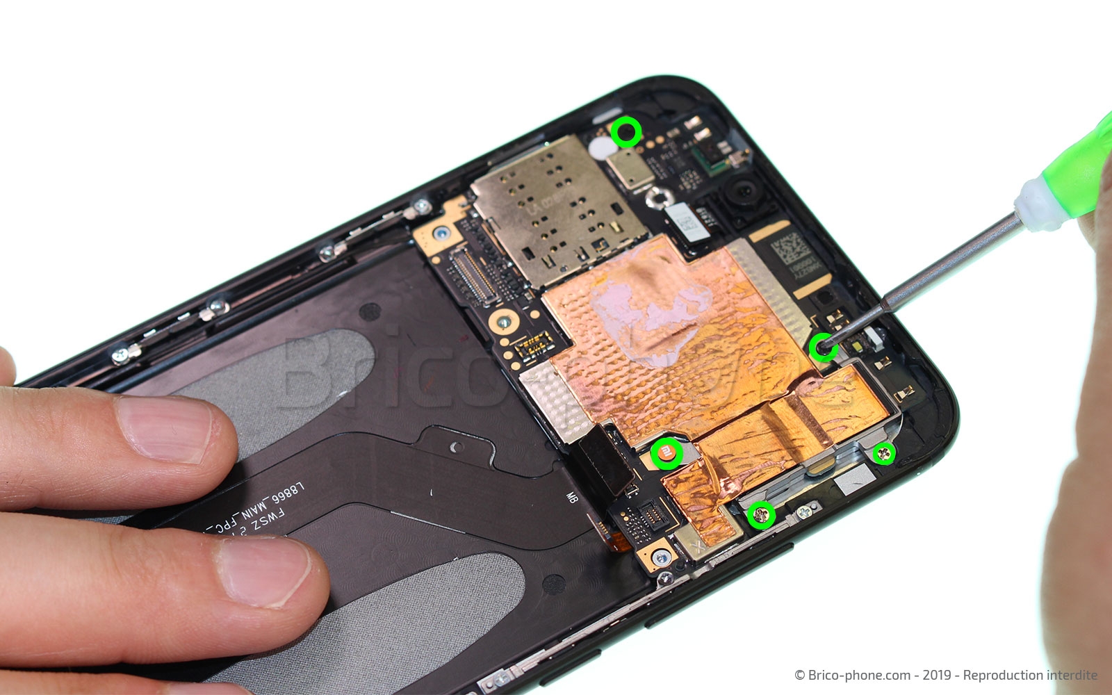 Changement de coque arrière sur Mi A2 photo 1